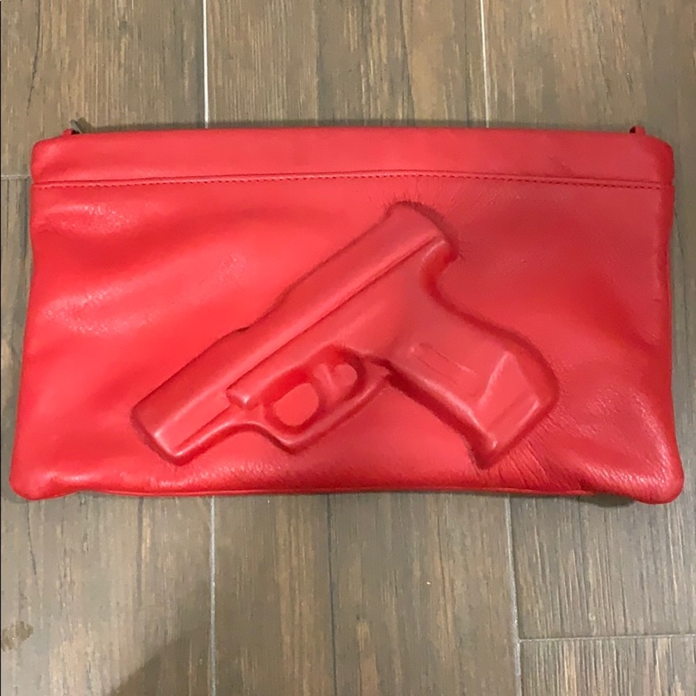 Red clutch